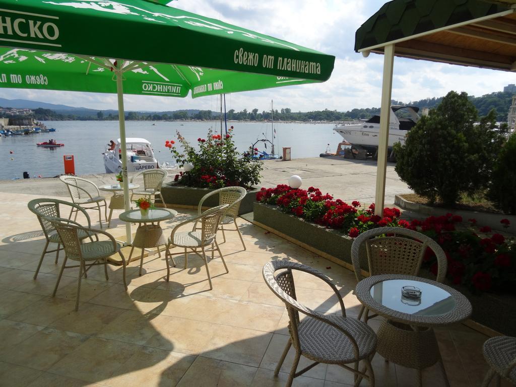 Hotel Marina Kiten  Exteriör bild